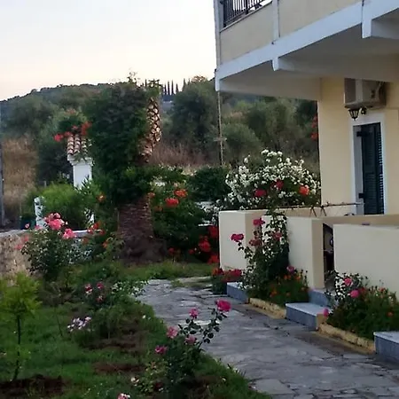 Гостевой дом Rose Garden 3*